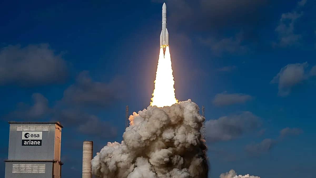 Los ciudadanos reaccionan al lanzamiento del cohete Ariane 6 con el MTG-I2