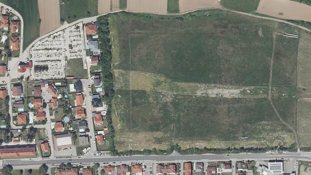 "Dolor, ira, rabia": un antiguo campo nazi se convierte en polígono, indignación en Austria