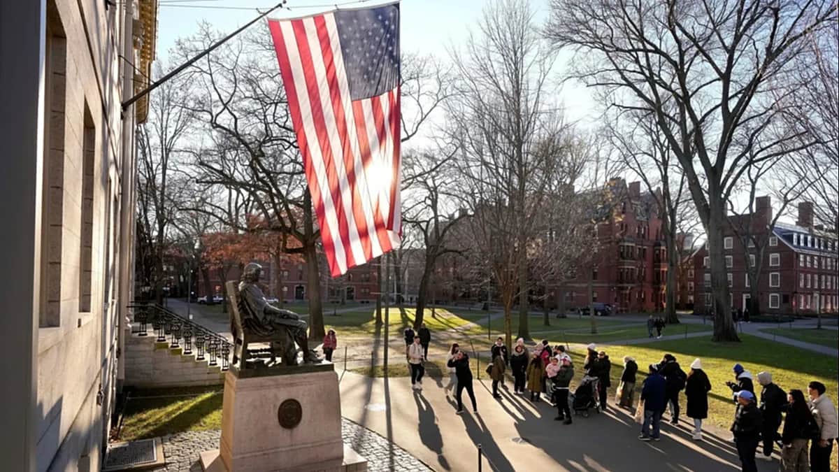 Trump propone retirar la exención fiscal a centros educativos con programas de diversidad por raza