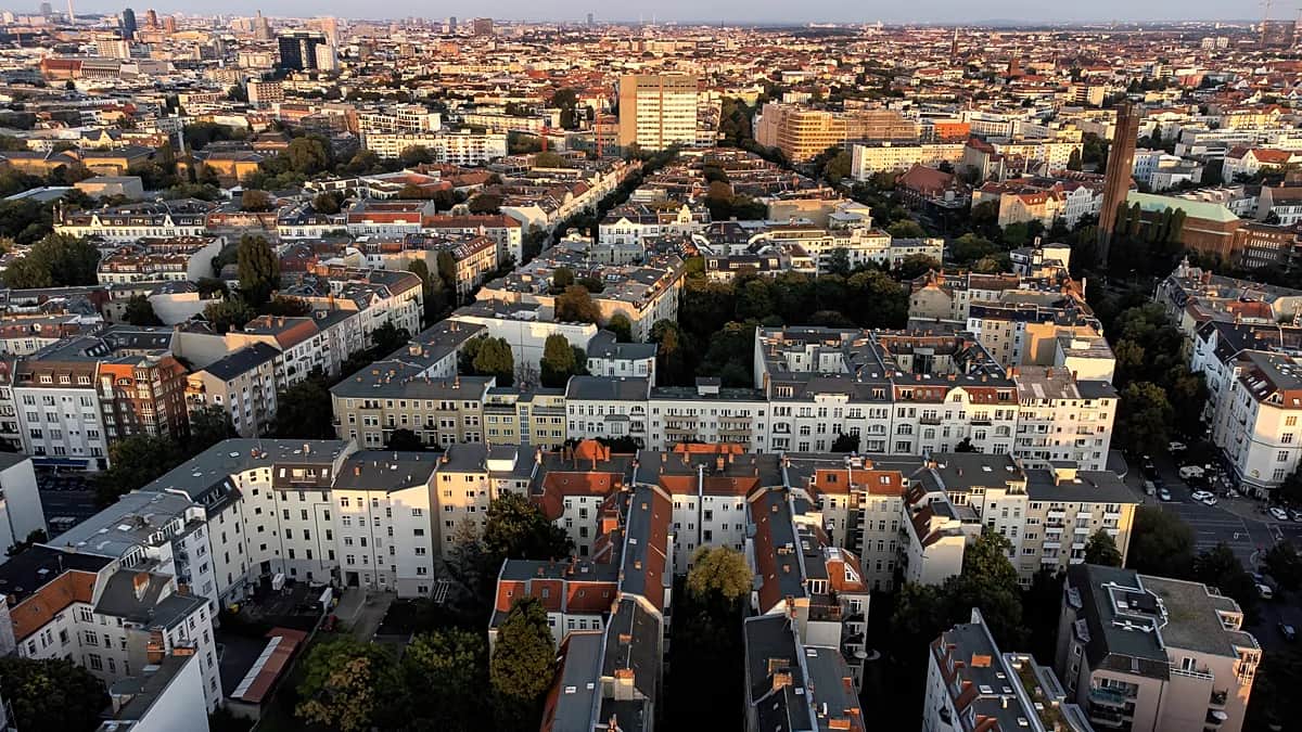 La UE impulsa un marco normativo para influir en la política de vivienda de los 27