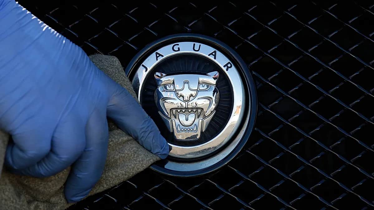 Jaguar Land Rover recorta 4.000 empleos en todo el mundo para ahorrar costes