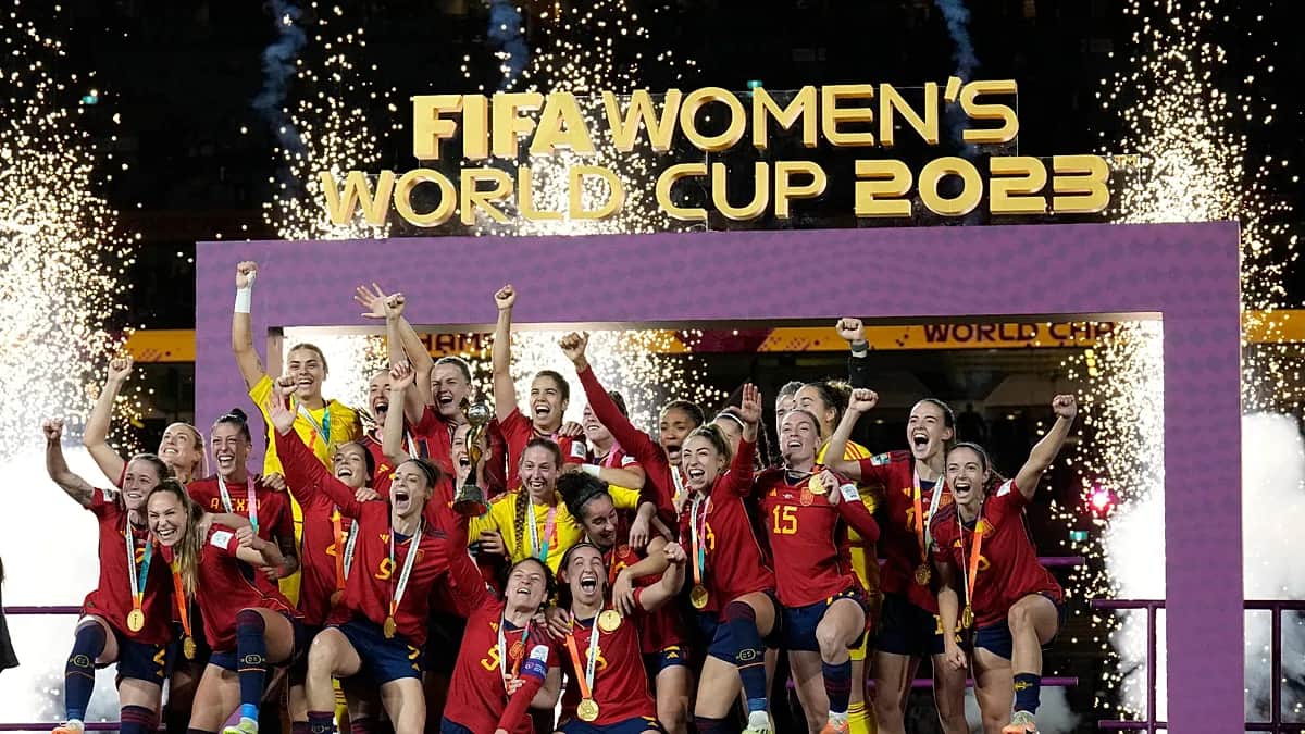 La Federación Española de Fútbol apoya tratamientos de fertilidad para jugadoras y árbitras