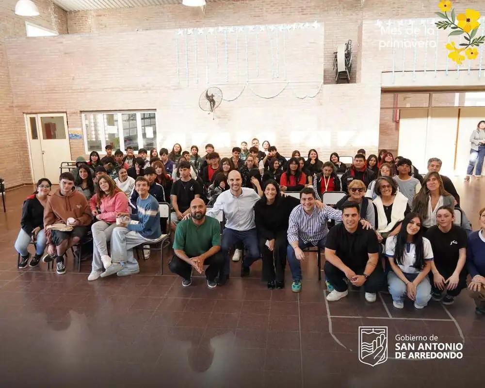 San Antonio sumó programas provinciales de idiomas y participación estudiantil