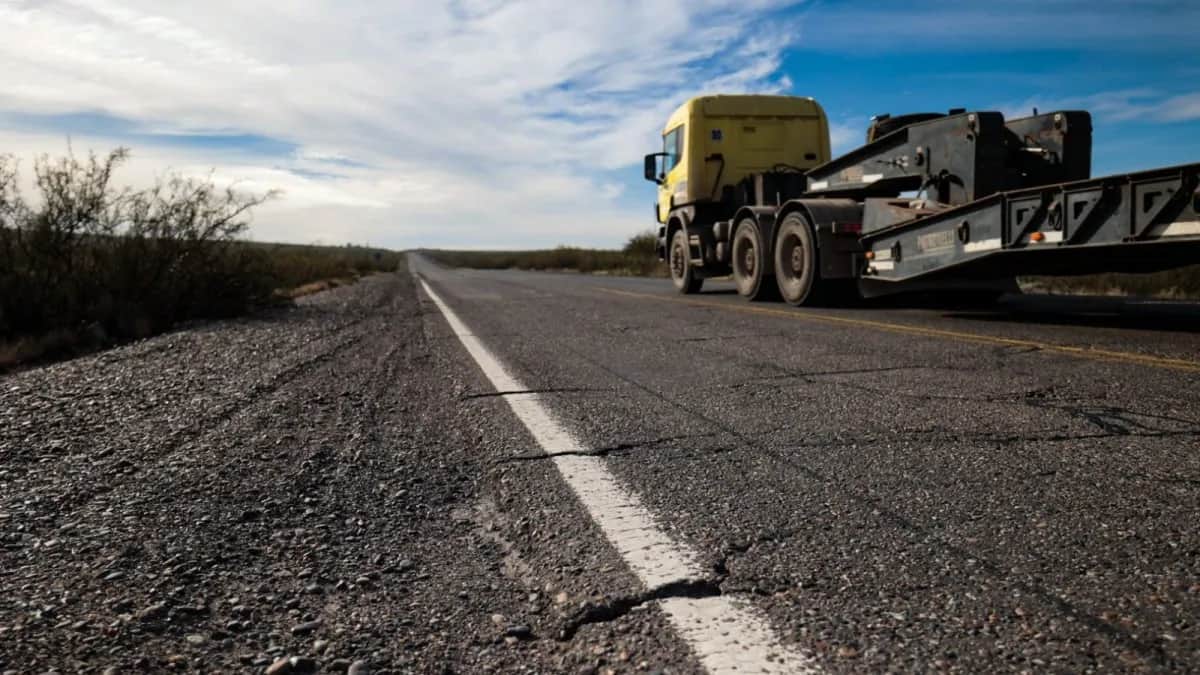 El Gobierno impulsa un proyecto para privatizar rutas con exenciones impositivas