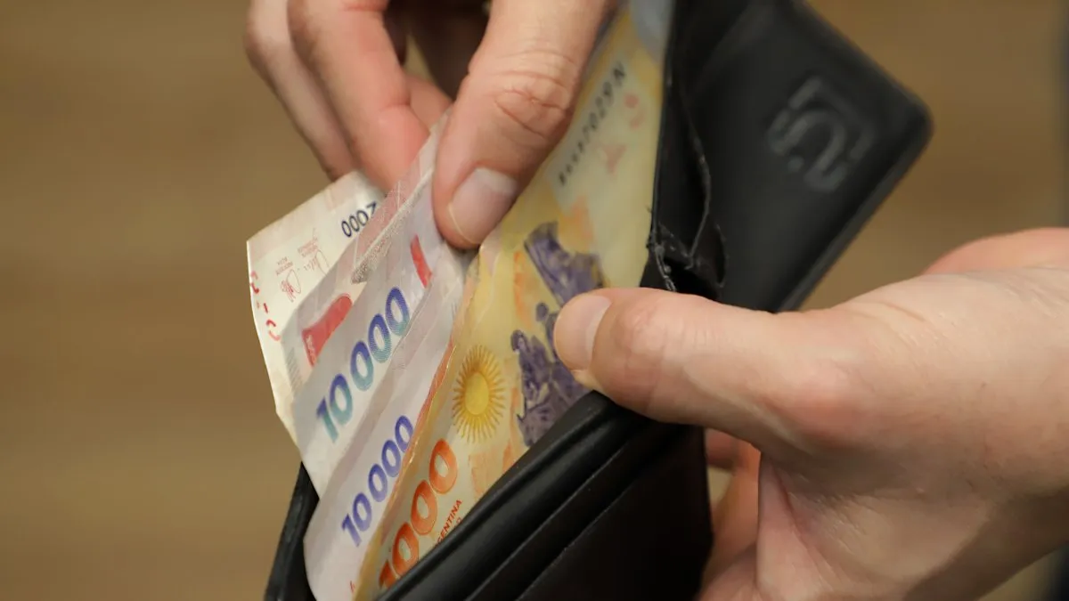 El Gobierno fijó un nuevo salario mínimo en septiembre: cuánto aumenta y cómo serán las subas escalonadas mes a mes hasta abril de 2027