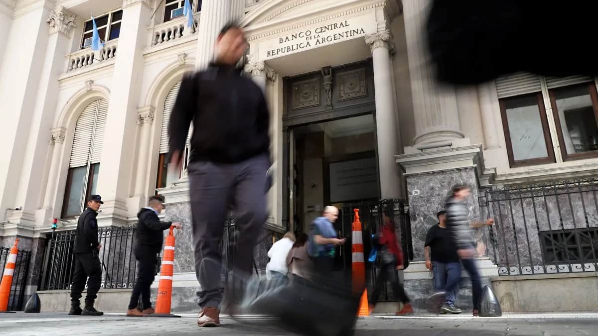El BCRA no compró dólares por tercera vez en el año y cortó una racha de 27 ruedas con saldo positivo