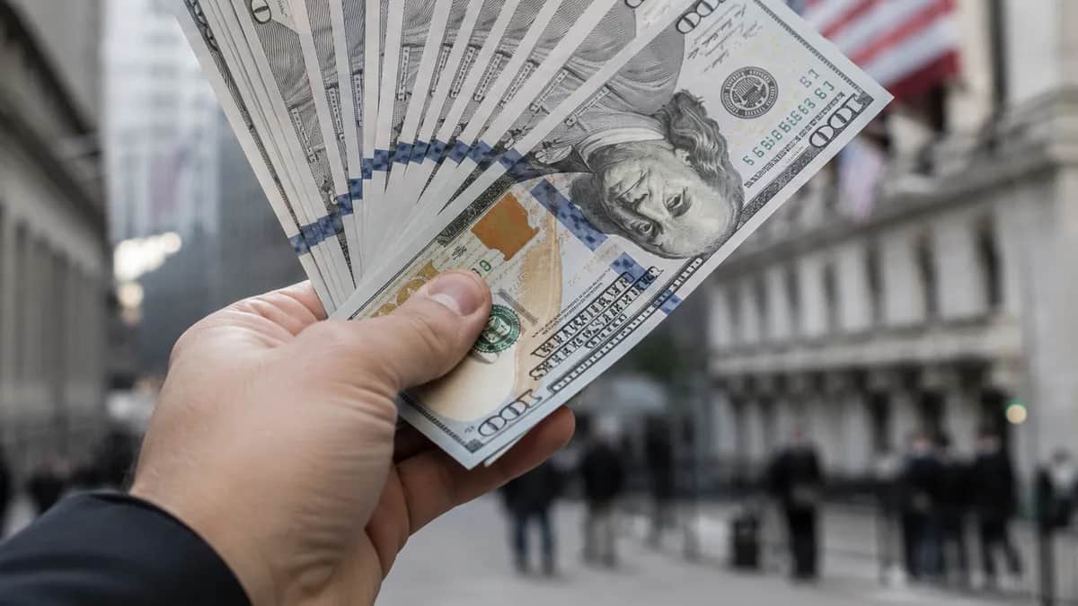 El dólar blue comenzó la semana en alza y se mantuvo en "modo serrucho"