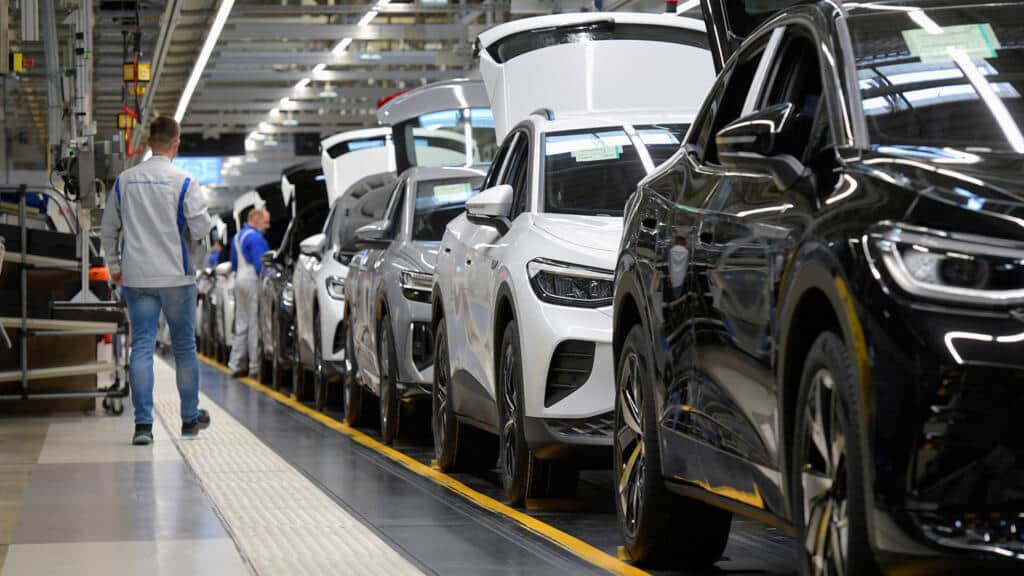 Volkswagen anuncia otros 50.000 despidos y terminará la década con 100.000