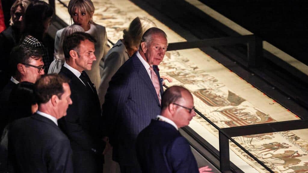 Macron mantendrá sus primeras conversaciones con Burnham tras visitar el Tapiz de Bayeux en Londres
