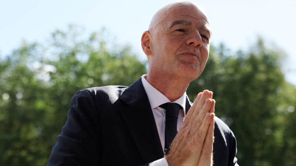 Infantino desafía la presión y buscará un cuarto mandato al frente de la FIFA