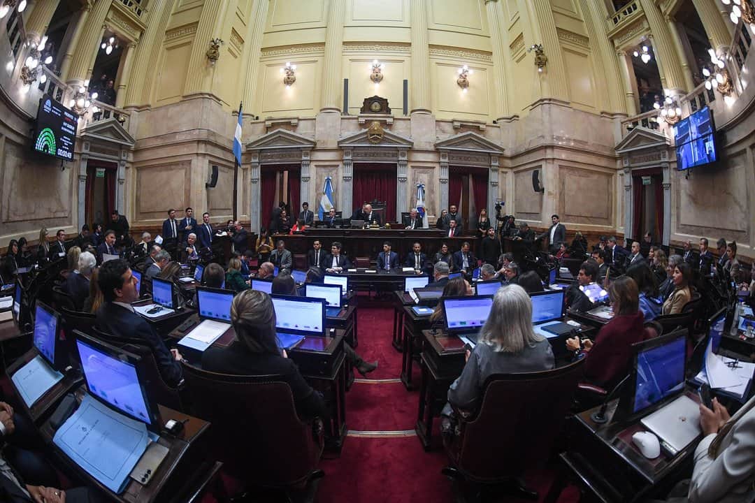 Un nuevo acuerdo paritario lleva las dietas de los senadores a más de $13 millones