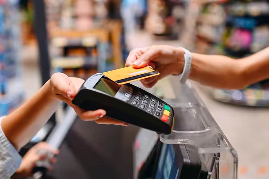 Comercios de Córdoba: cómo es el nuevo plan para comprar en 6 cuotas sin interés