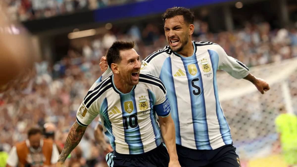 Tras el retiro de Messi, Paredes puso en duda su continuidad en la Selección Argentina