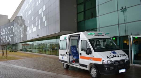 Choque en Barrio Lamadrid: Una joven resultó hospitalizada
