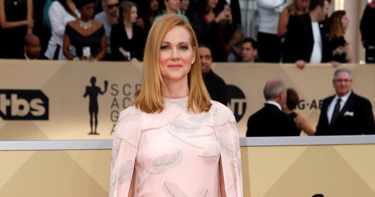 Laura Linney, actriz, 62 años: "Ser madre a los 50 me transformó. La gente me decía que mi vida cambiaría cuando tuviera un hijo y yo pensaba: '¡Quiero que cambie!'"