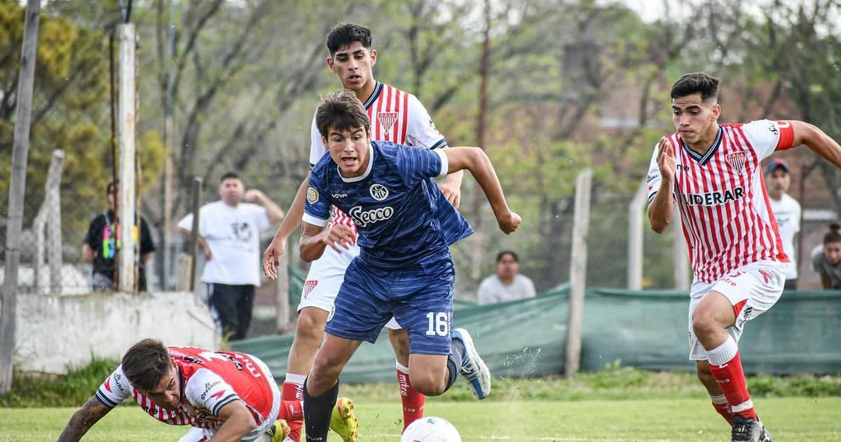 El impacto económico de Joaquín Freitas: ¿cuánto recibe Acassuso por el pase del delantero a Flamengo?