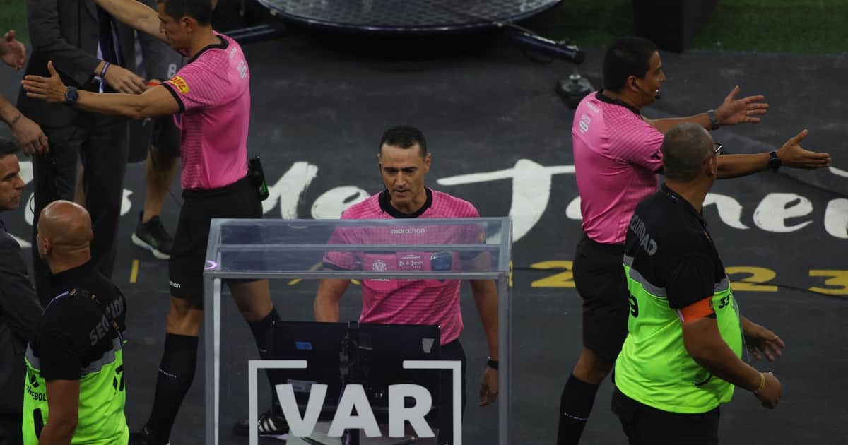 Nuestro VAR necesita renovarse